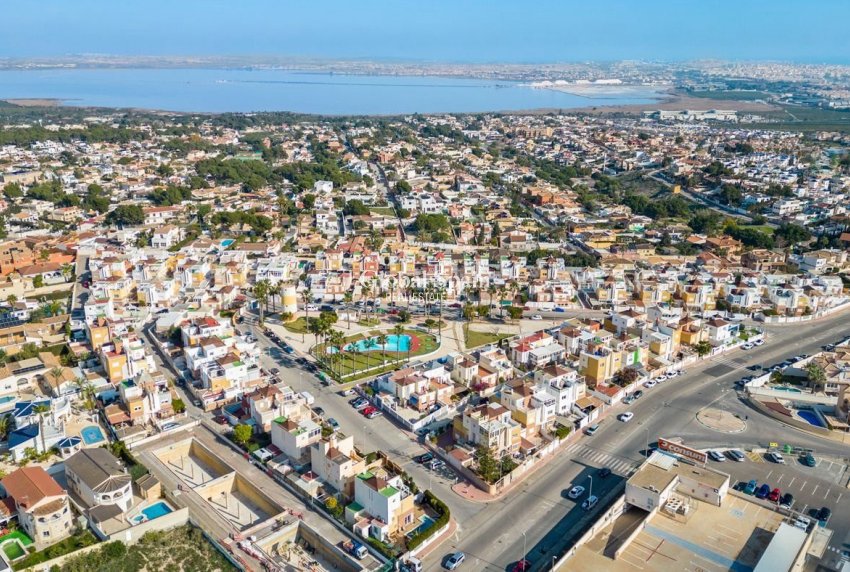 Wiederverkauf - HAUS -
ORIHUELA COSTA - Costa Blanca