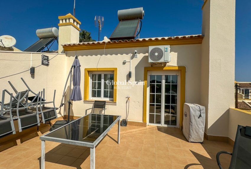 Wiederverkauf - HAUS -
ORIHUELA COSTA - Costa Blanca