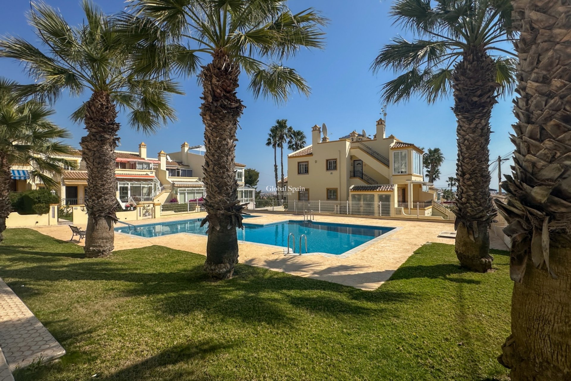Wiederverkauf - HAUS -
ORIHUELA COSTA - Costa Blanca
