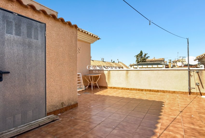 Wiederverkauf - HAUS -
ORIHUELA COSTA - Costa Blanca