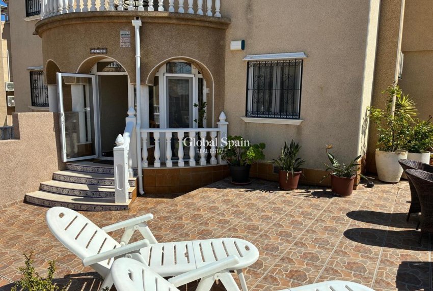 Wiederverkauf - HAUS -
ORIHUELA COSTA - Costa Blanca