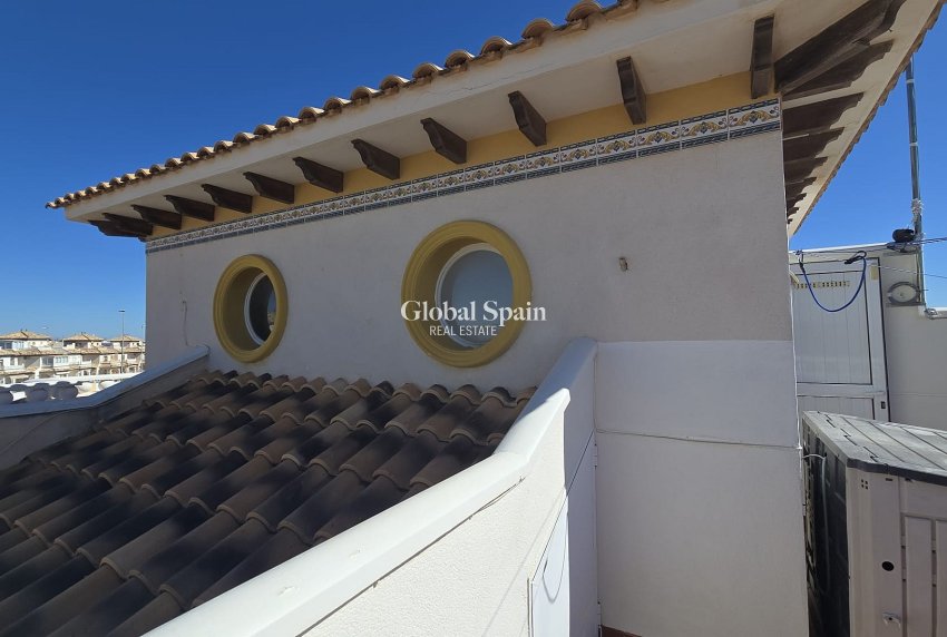 Wiederverkauf - HAUS -
ORIHUELA COSTA - Costa Blanca