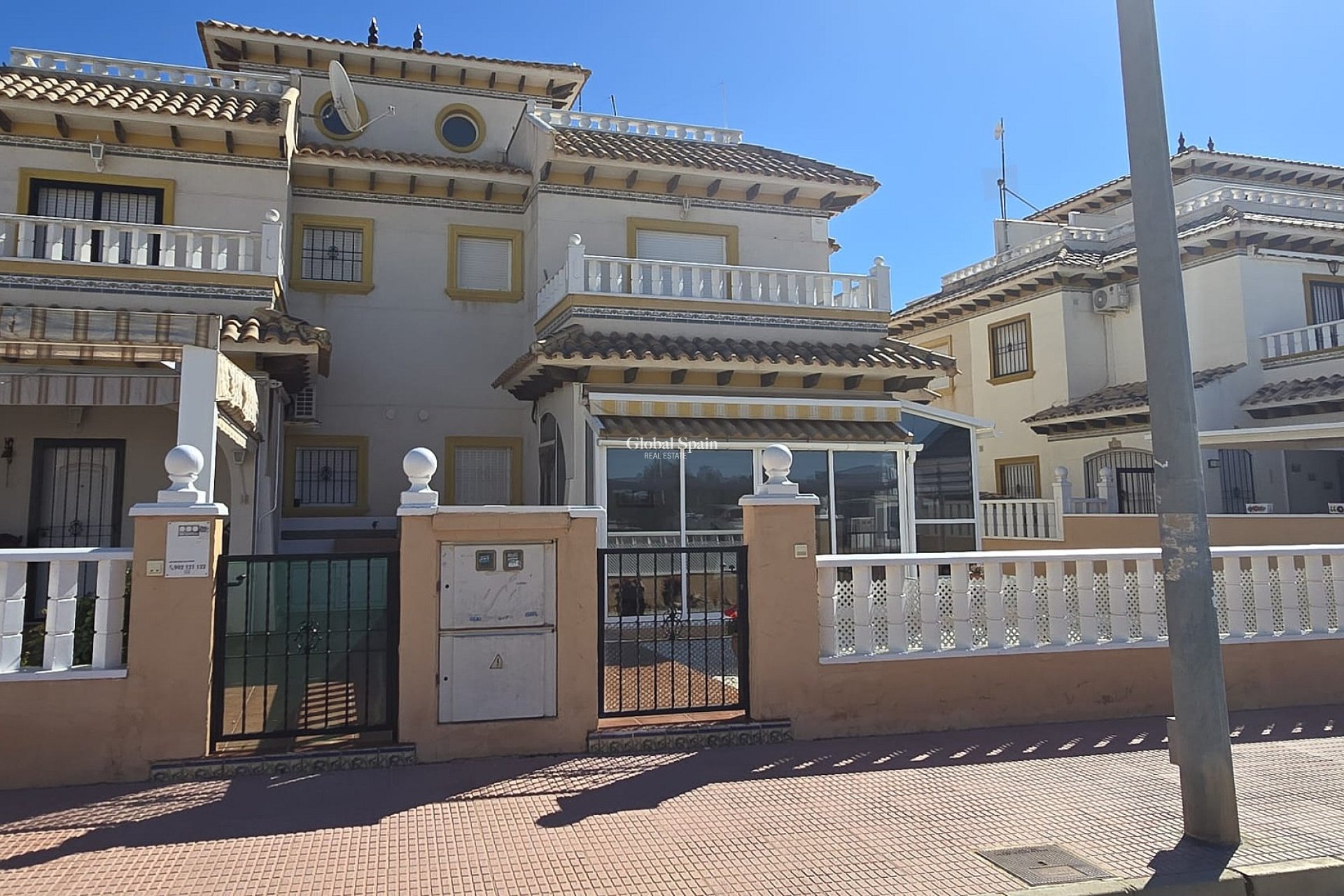 Wiederverkauf - HAUS -
ORIHUELA COSTA - Costa Blanca