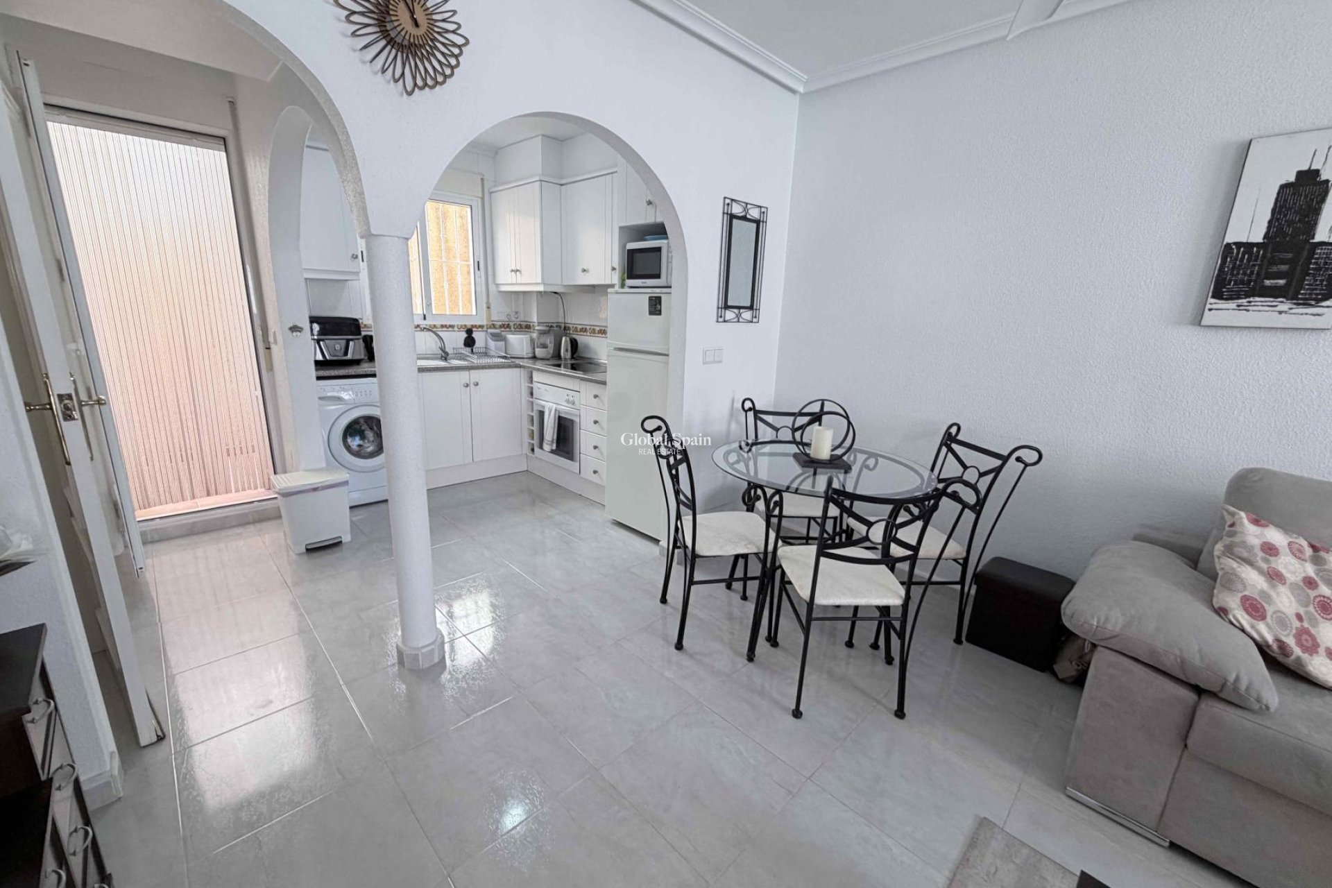 Wiederverkauf - HAUS -
ORIHUELA COSTA - Costa Blanca