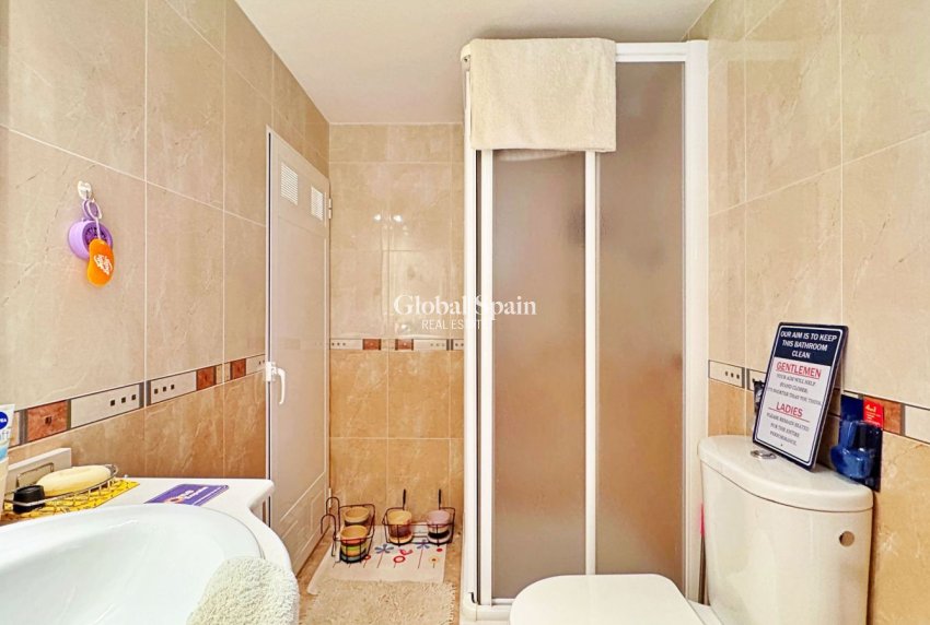 Wiederverkauf - HAUS -
ORIHUELA COSTA - Costa Blanca