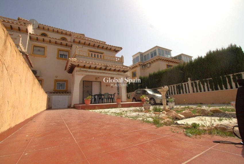 Wiederverkauf - HAUS -
ORIHUELA COSTA - Costa Blanca