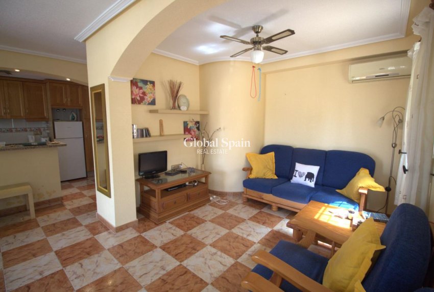 Wiederverkauf - HAUS -
ORIHUELA COSTA - Costa Blanca