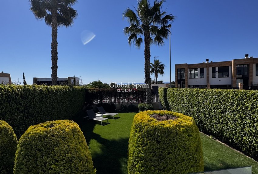 Wiederverkauf - HAUS -
ORIHUELA COSTA - Costa Blanca