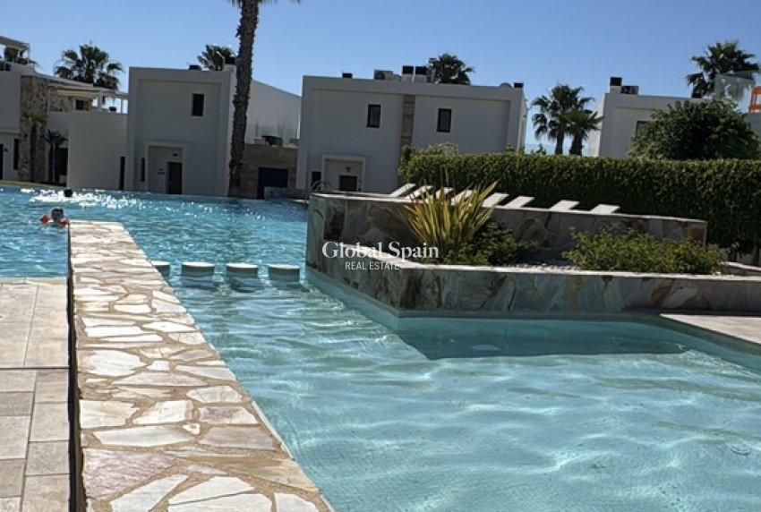 Wiederverkauf - HAUS -
ORIHUELA COSTA - Costa Blanca