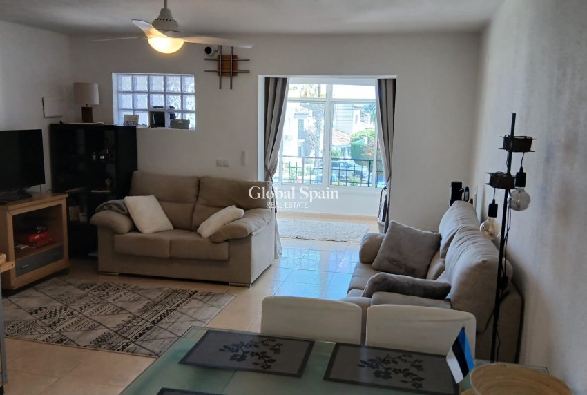 Wiederverkauf - HAUS -
ORIHUELA COSTA - Costa Blanca