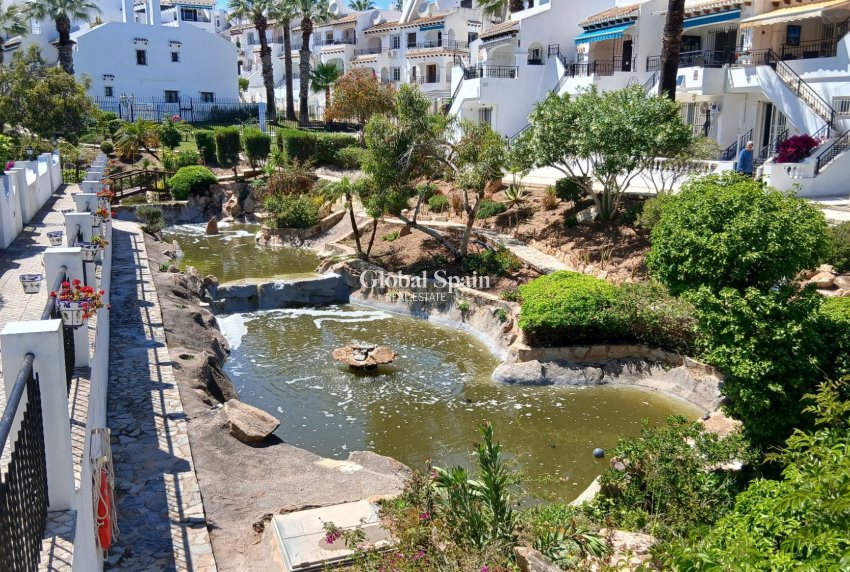Wiederverkauf - HAUS -
ORIHUELA COSTA - Costa Blanca