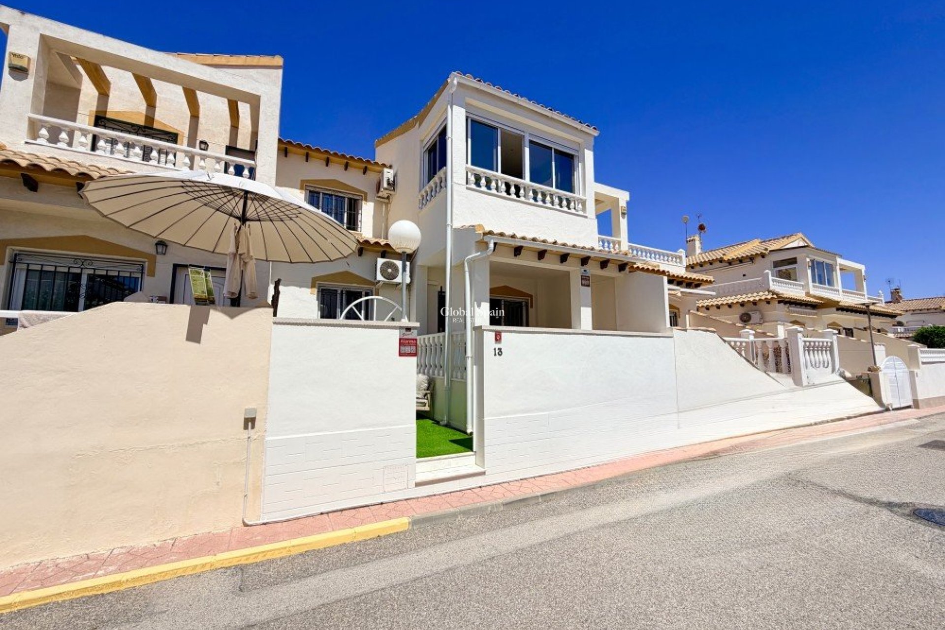 Wiederverkauf - HAUS -
ORIHUELA COSTA - Costa Blanca