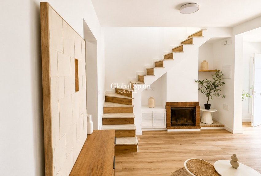 Wiederverkauf - HAUS -
ORIHUELA COSTA - Costa Blanca