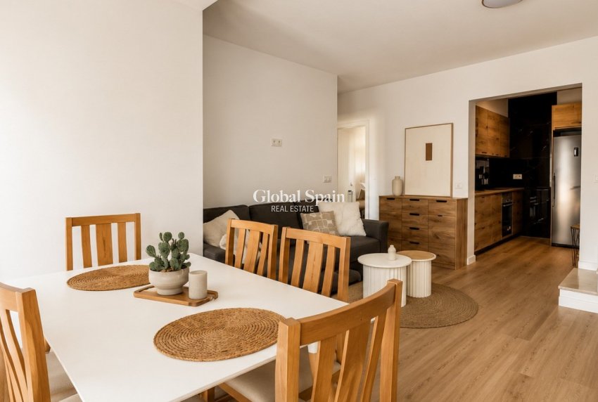 Wiederverkauf - HAUS -
ORIHUELA COSTA - Costa Blanca