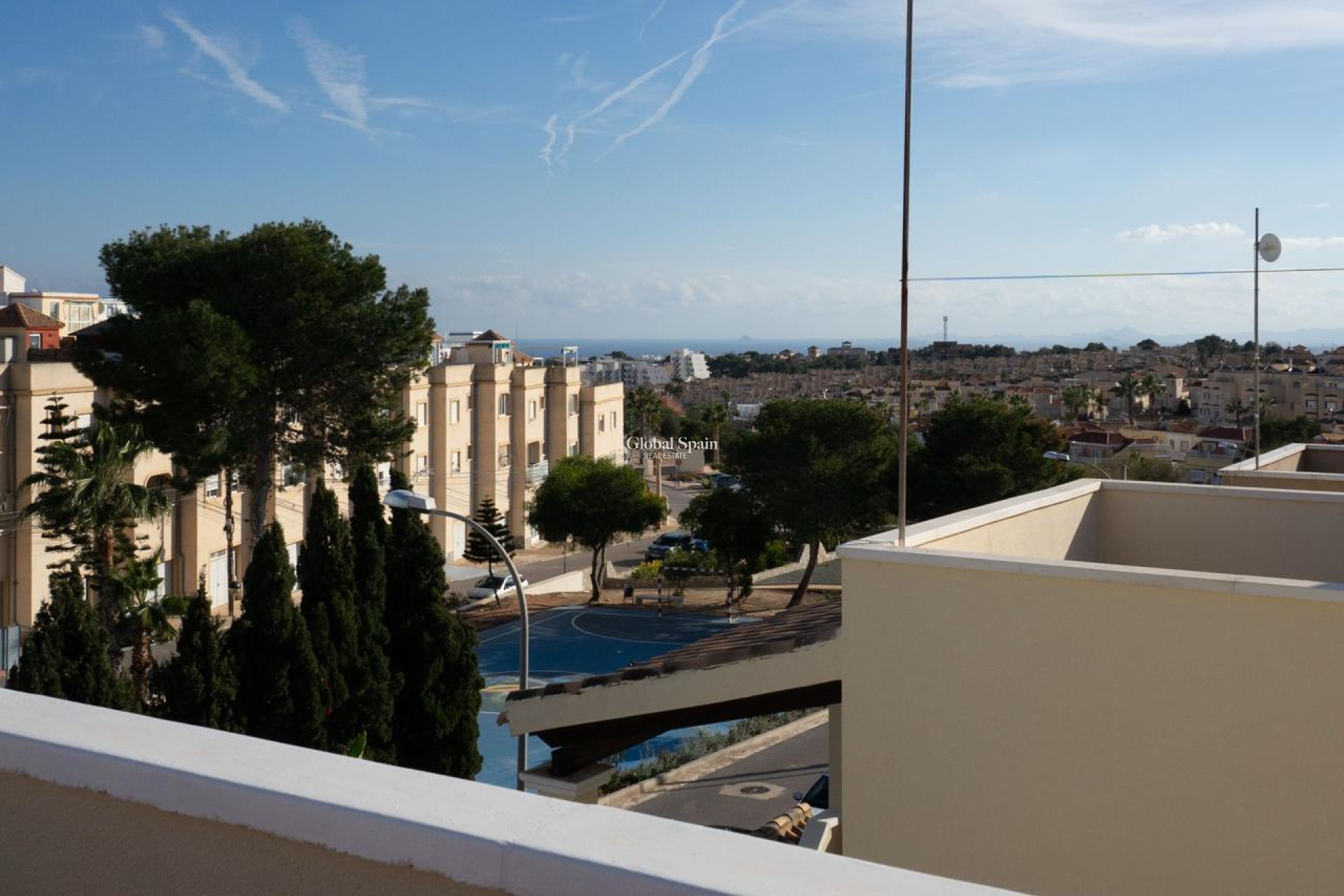 Wiederverkauf - HAUS -
ORIHUELA COSTA - Costa Blanca
