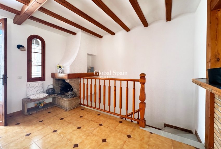 Wiederverkauf - HAUS -
ORIHUELA COSTA - Costa Blanca