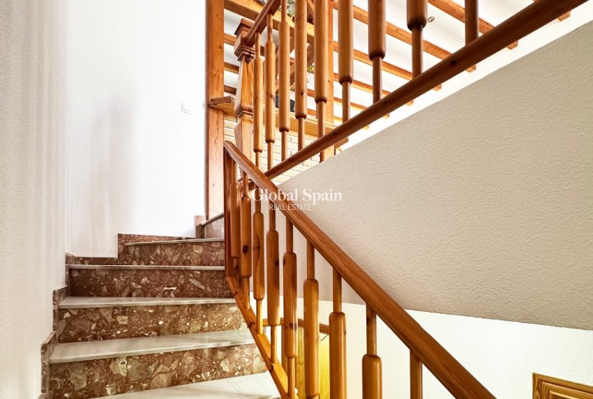 Wiederverkauf - HAUS -
ORIHUELA COSTA - Costa Blanca