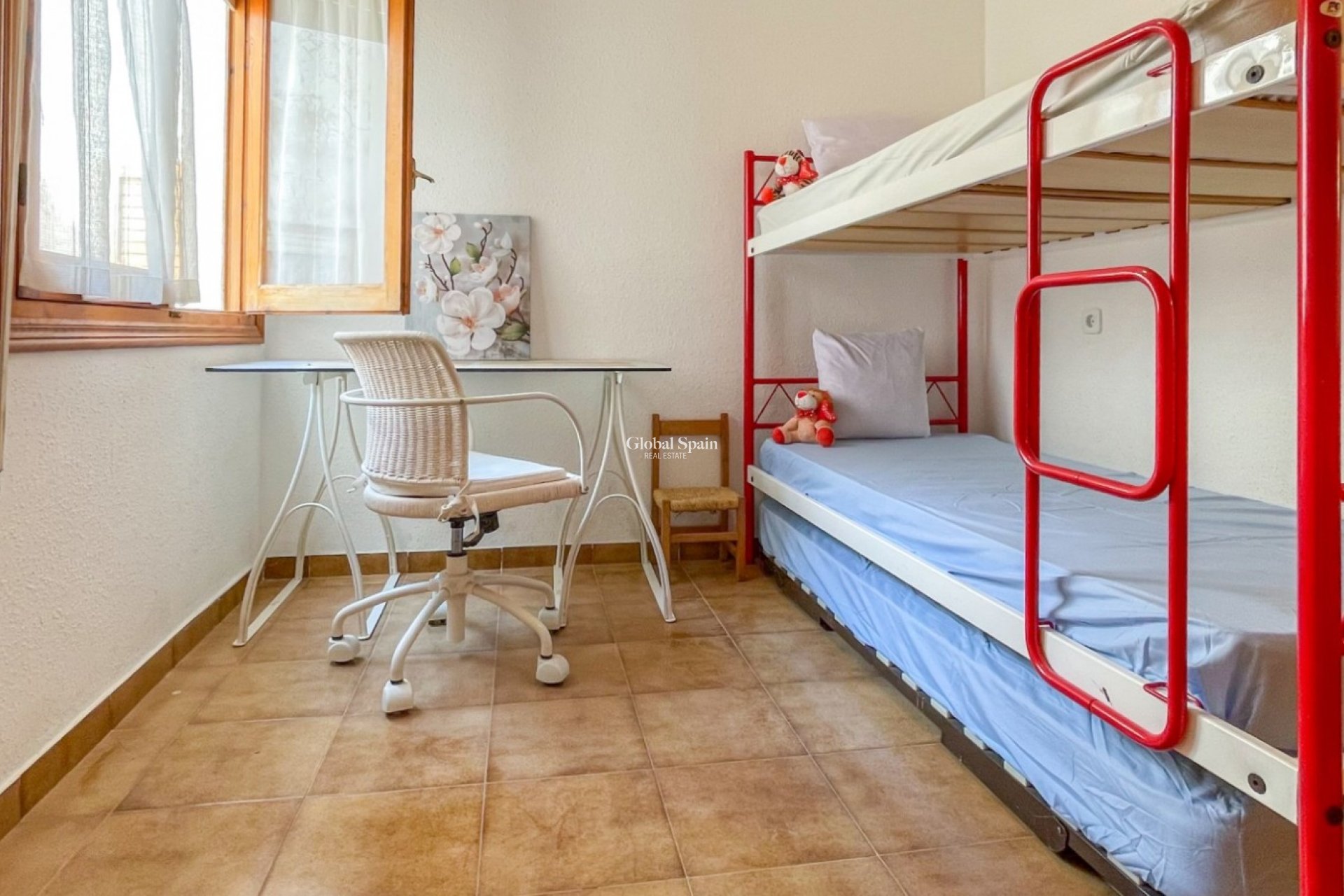 Wiederverkauf - HAUS -
ORIHUELA COSTA - Costa Blanca
