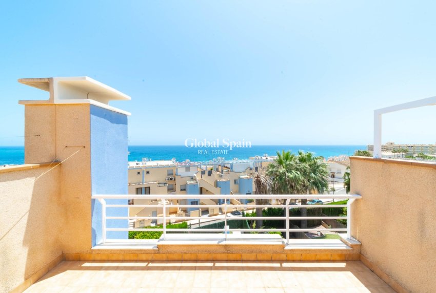 Wiederverkauf - HAUS -
ORIHUELA COSTA - Costa Blanca