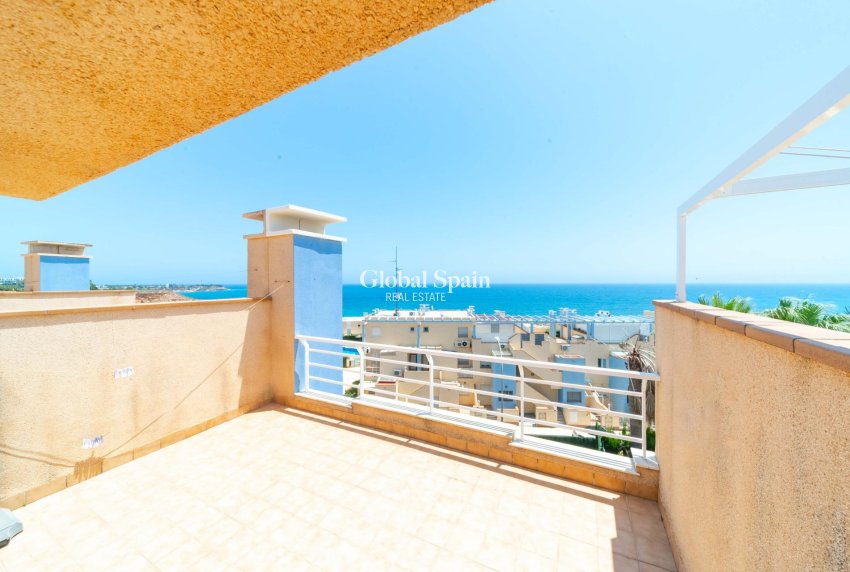 Wiederverkauf - HAUS -
ORIHUELA COSTA - Costa Blanca