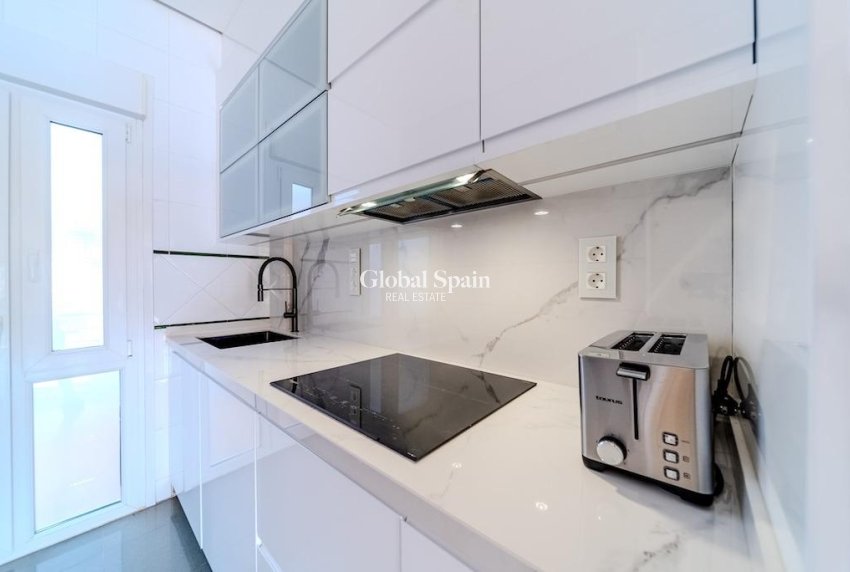 Wiederverkauf - HAUS -
ORIHUELA COSTA - Costa Blanca