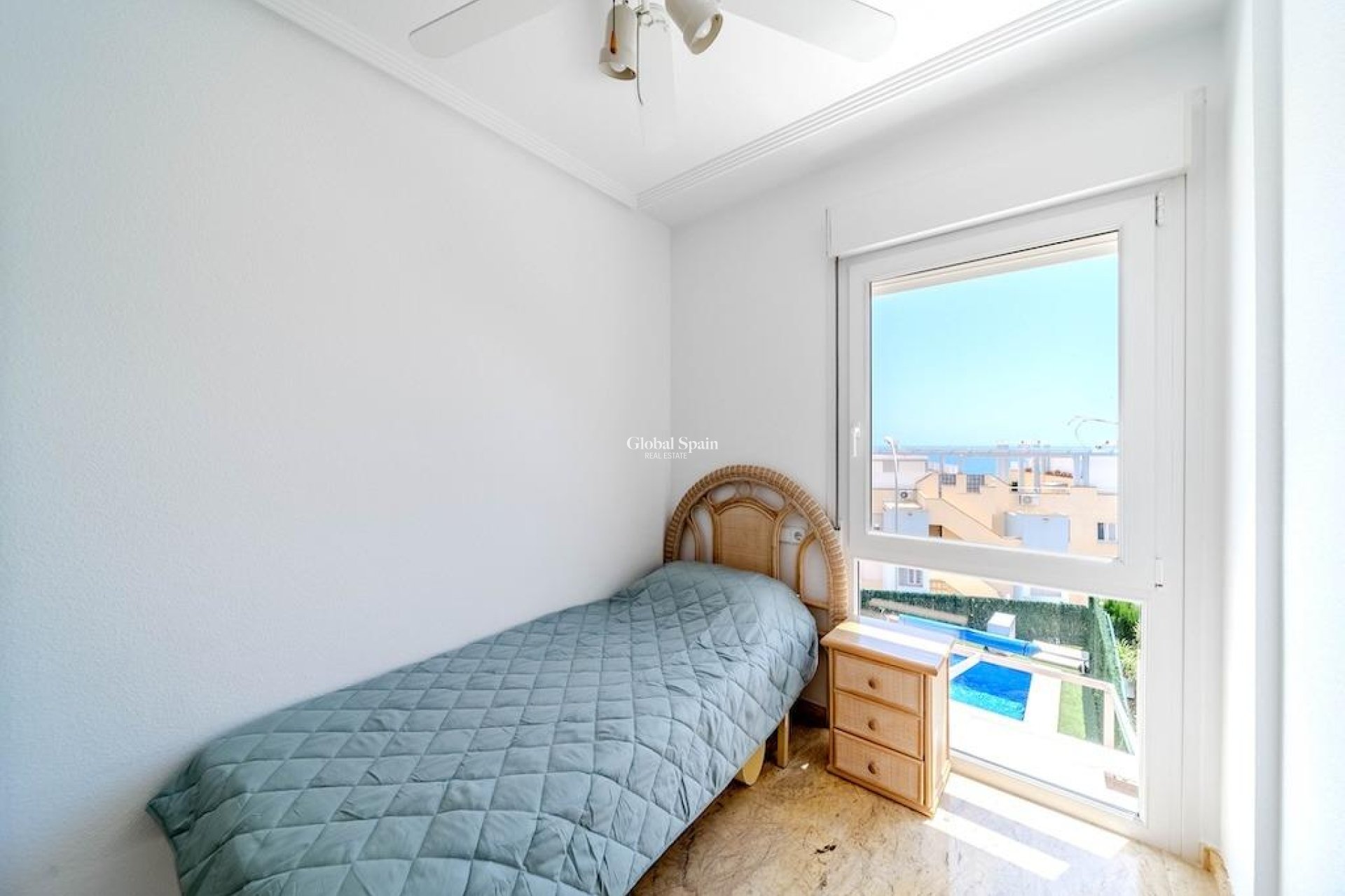 Wiederverkauf - HAUS -
ORIHUELA COSTA - Costa Blanca