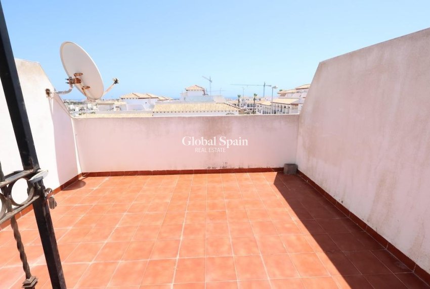 Wiederverkauf - HAUS -
ORIHUELA COSTA - Costa Blanca