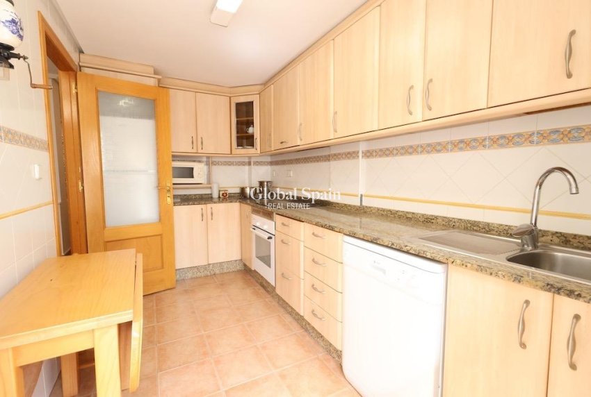Wiederverkauf - HAUS -
ORIHUELA COSTA - Costa Blanca