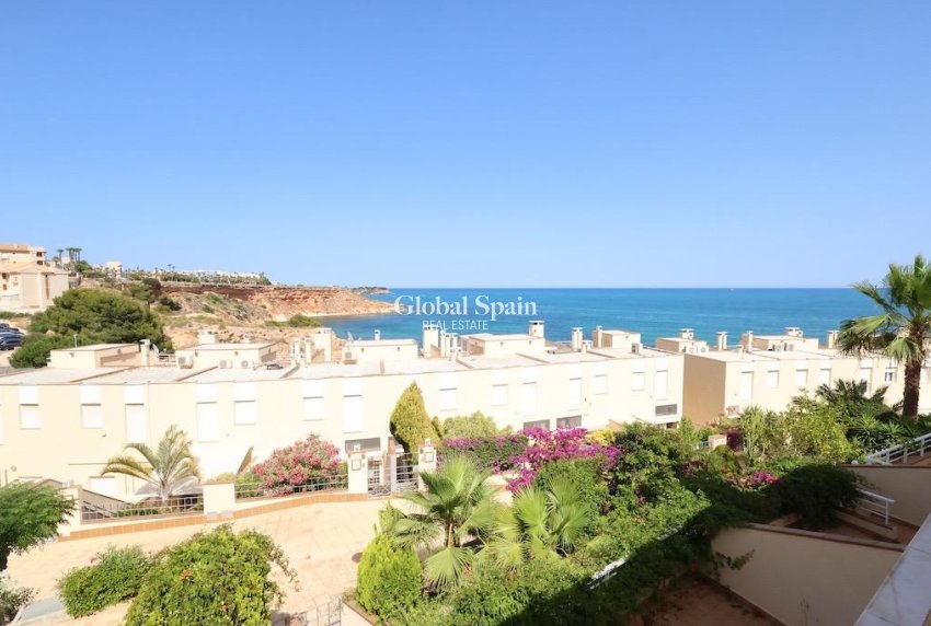 Wiederverkauf - HAUS -
ORIHUELA COSTA - Costa Blanca