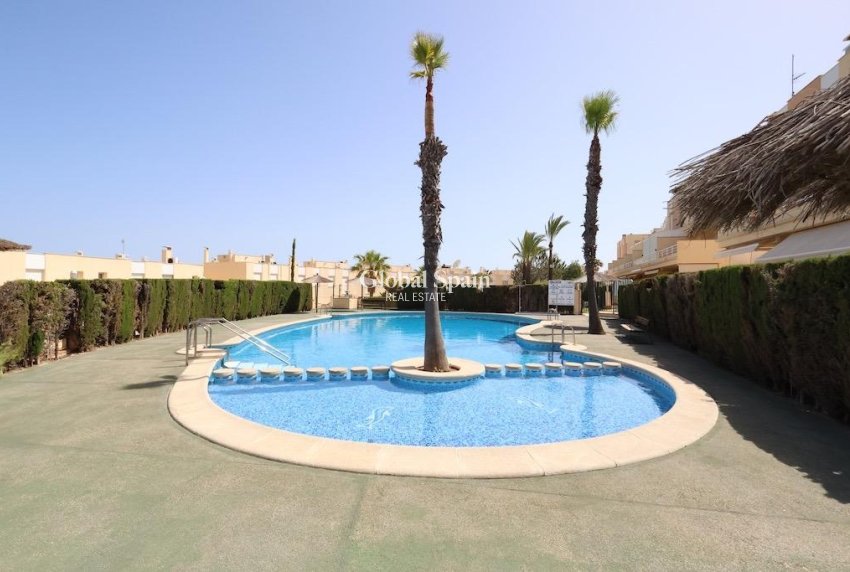 Wiederverkauf - HAUS -
ORIHUELA COSTA - Costa Blanca