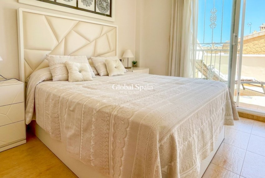 Wiederverkauf - HAUS -
ORIHUELA COSTA - Costa Blanca