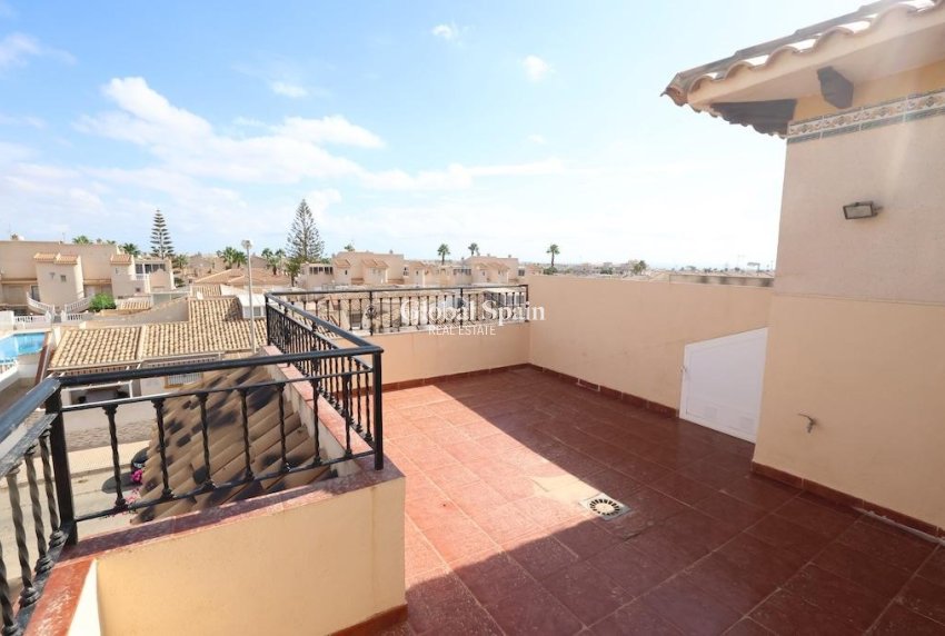 Wiederverkauf - HAUS -
ORIHUELA COSTA - Costa Blanca
