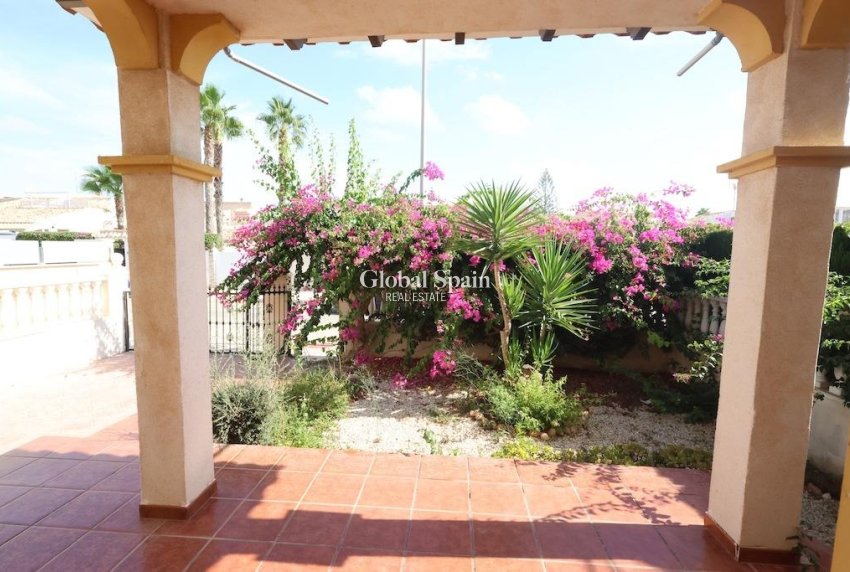 Wiederverkauf - HAUS -
ORIHUELA COSTA - Costa Blanca