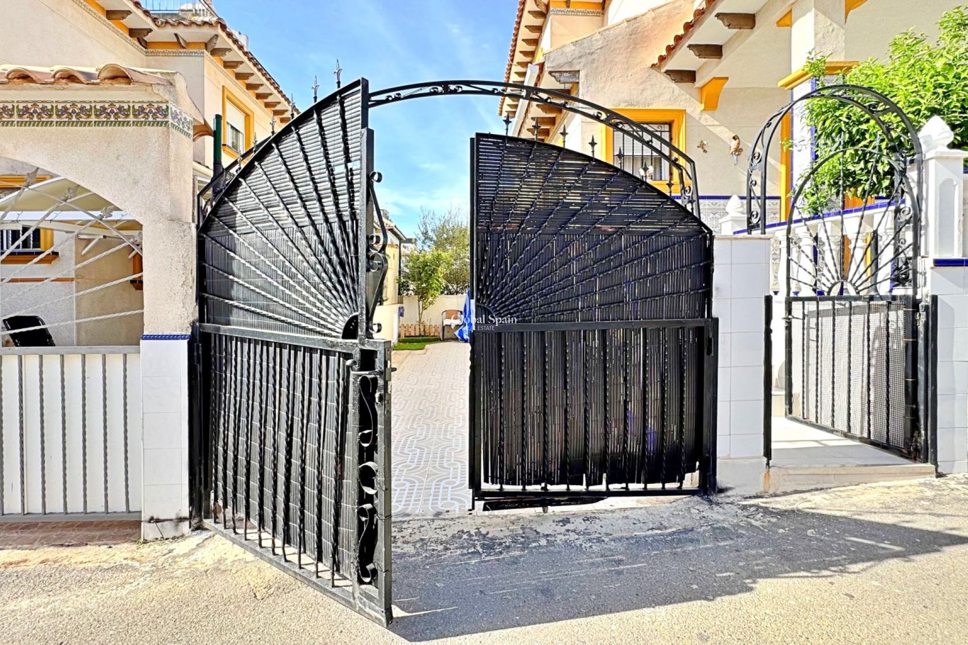 Wiederverkauf - HAUS -
ORIHUELA COSTA - La Campana