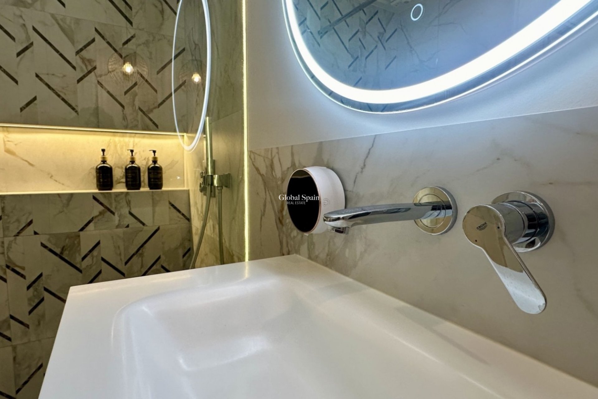 Wiederverkauf - HAUS -
ORIHUELA COSTA - La Florida