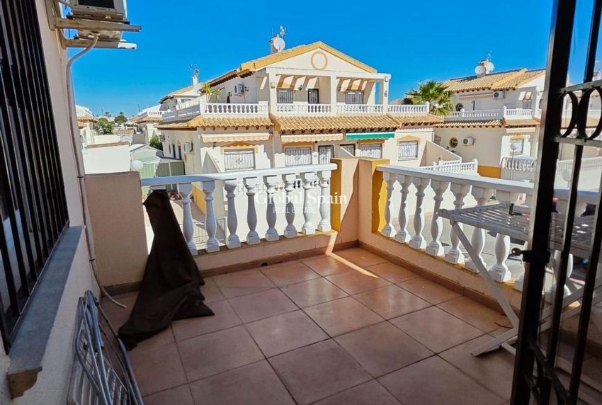 Wiederverkauf - HAUS -
ORIHUELA COSTA - La Florida