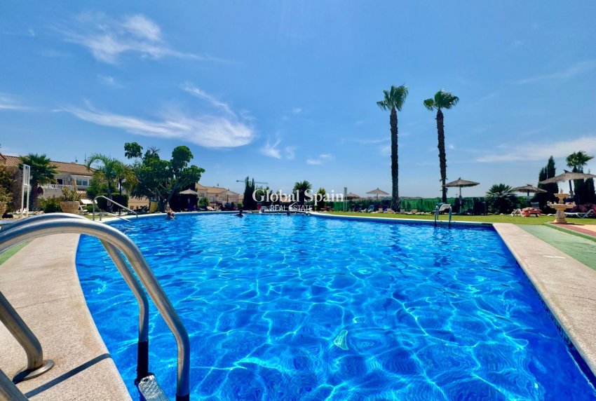 Wiederverkauf - HAUS -
ORIHUELA COSTA - La Florida