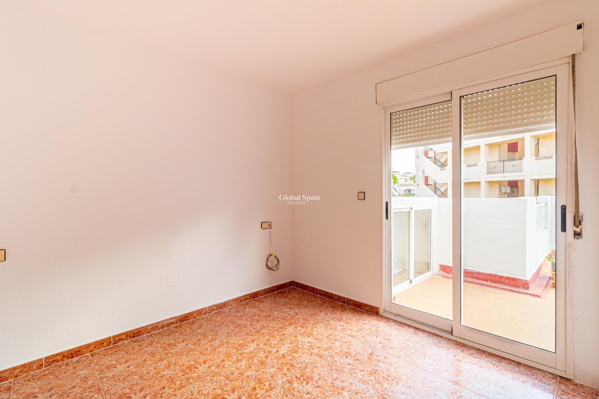 Wiederverkauf - HAUS -
ORIHUELA COSTA - La Florida
