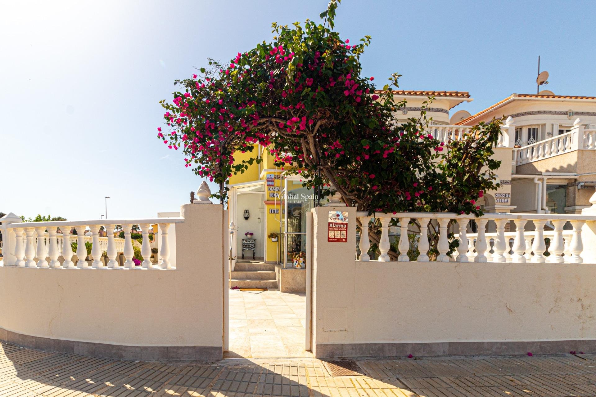 Wiederverkauf - HAUS -
ORIHUELA COSTA - La Regia