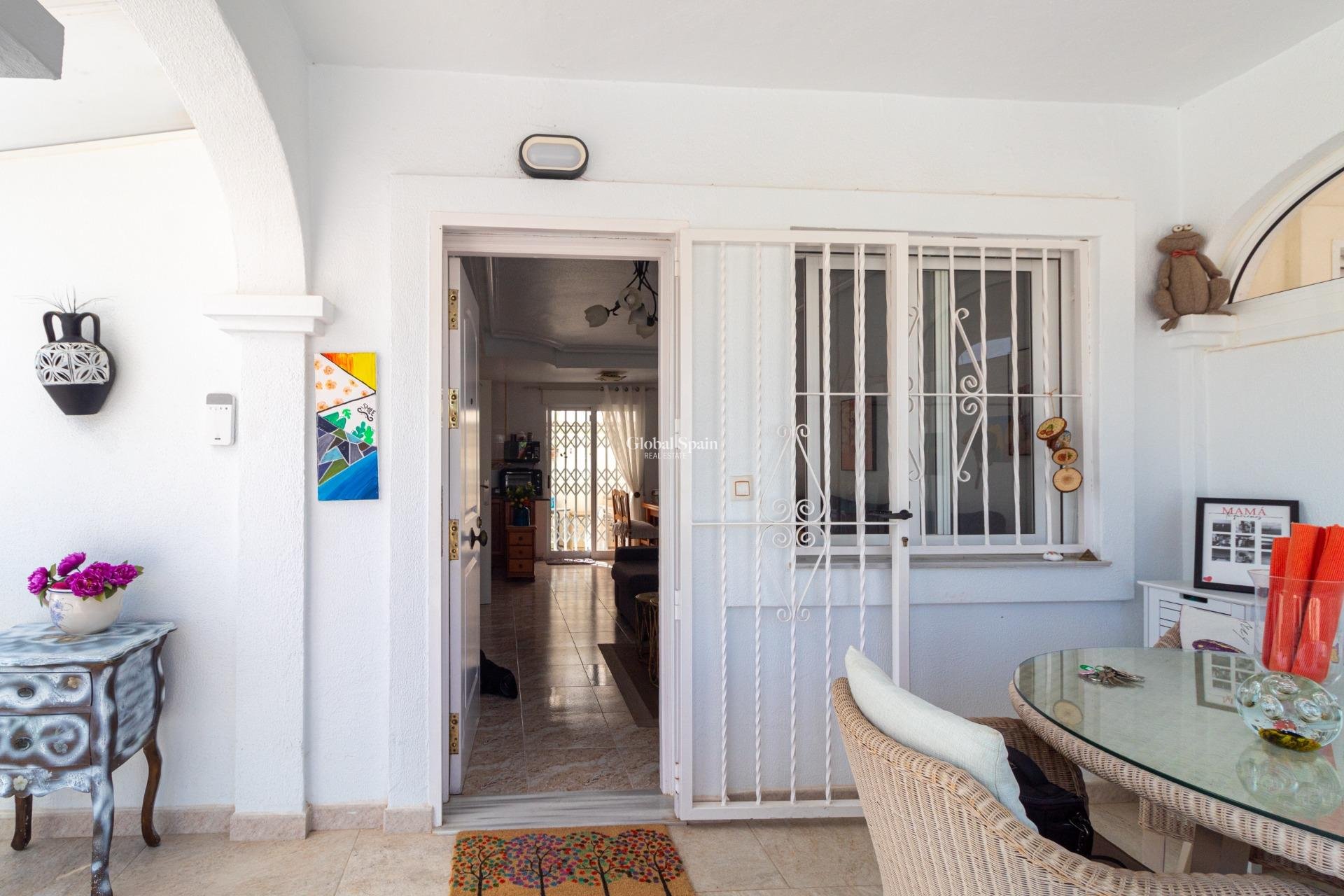 Wiederverkauf - HAUS -
ORIHUELA COSTA - La Regia