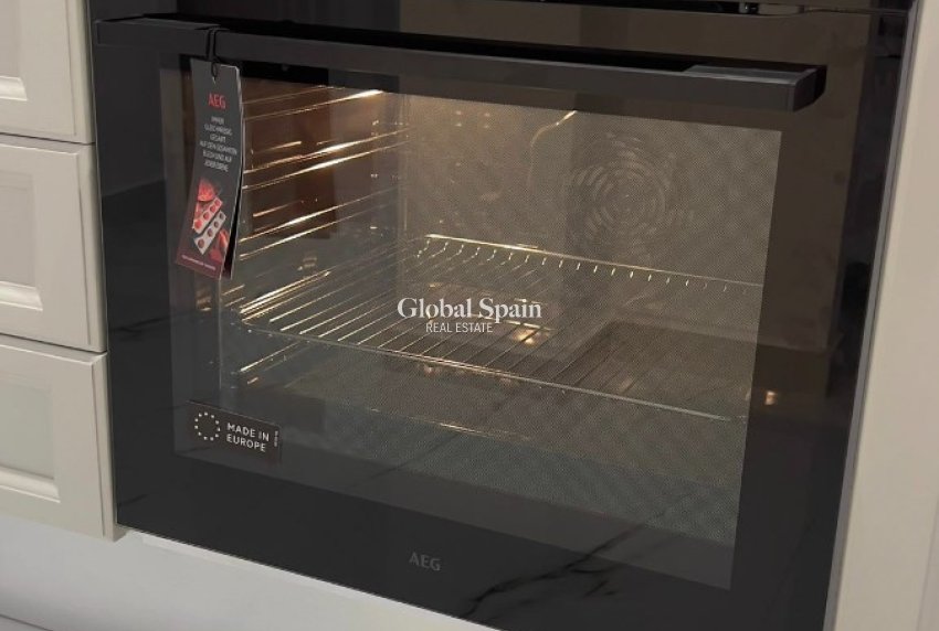 Wiederverkauf - HAUS -
ORIHUELA COSTA - La Zenia