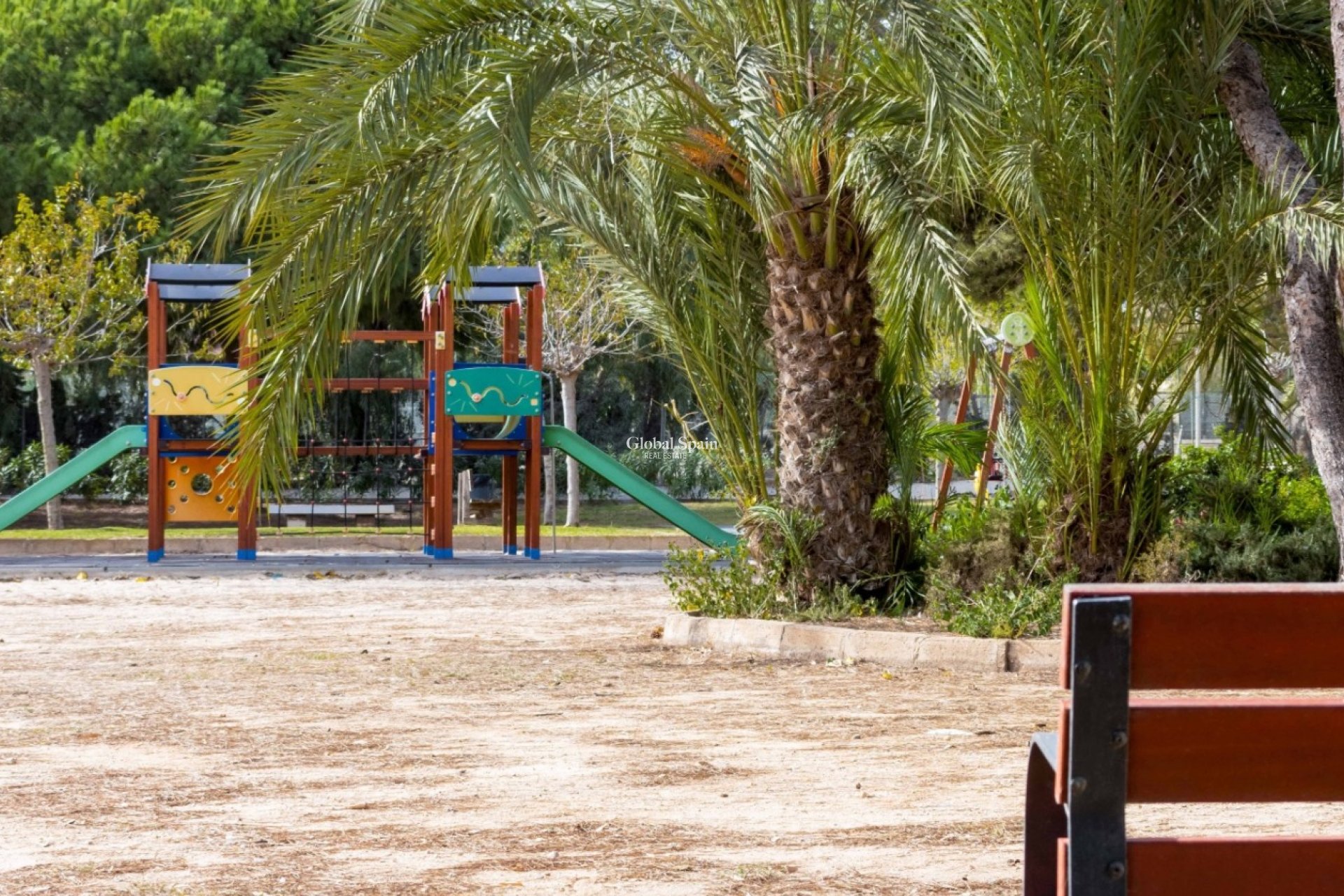 Wiederverkauf - HAUS -
ORIHUELA COSTA - La Zenia