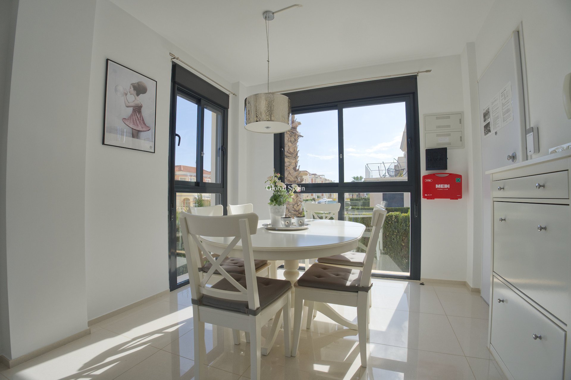 Wiederverkauf - HAUS -
ORIHUELA COSTA - La Zenia