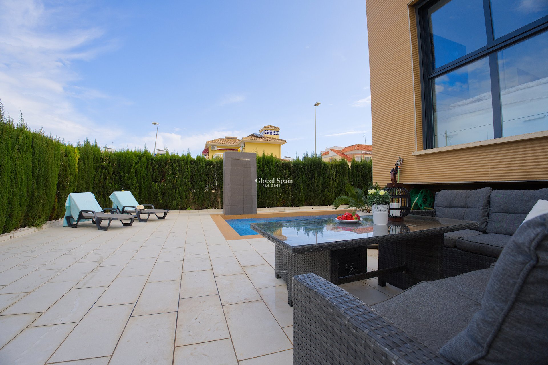 Wiederverkauf - HAUS -
ORIHUELA COSTA - La Zenia