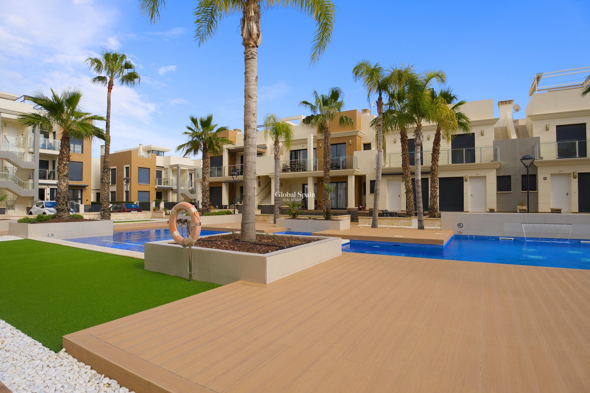 Wiederverkauf - HAUS -
ORIHUELA COSTA - La Zenia