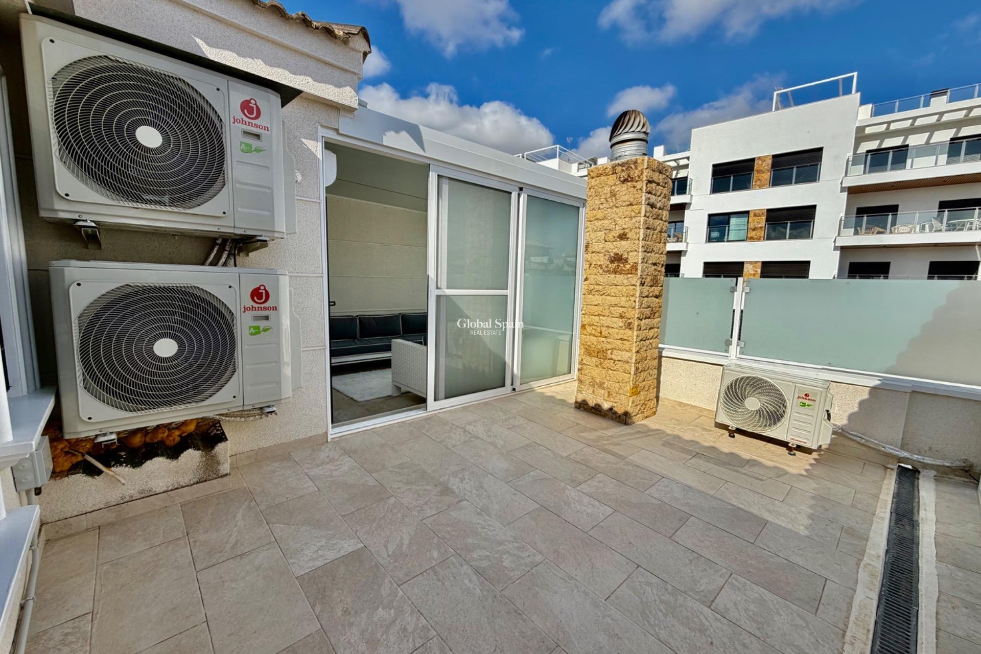Wiederverkauf - HAUS -
ORIHUELA COSTA - La Zenia