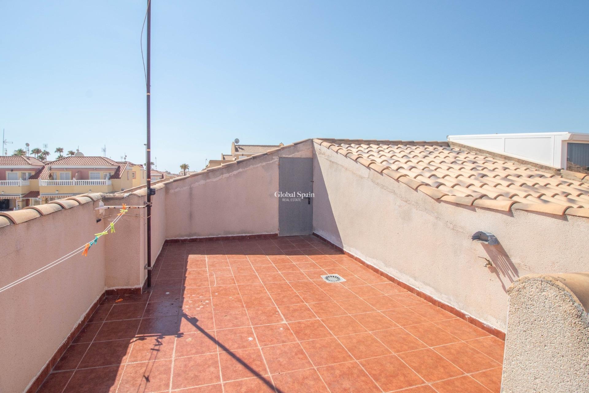 Wiederverkauf - HAUS -
ORIHUELA COSTA - La Zenia