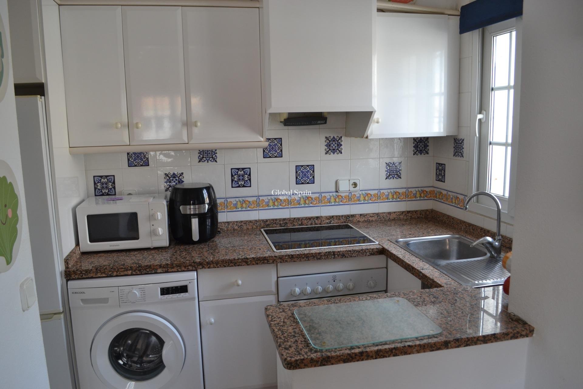 Wiederverkauf - HAUS -
ORIHUELA COSTA - La Zenia