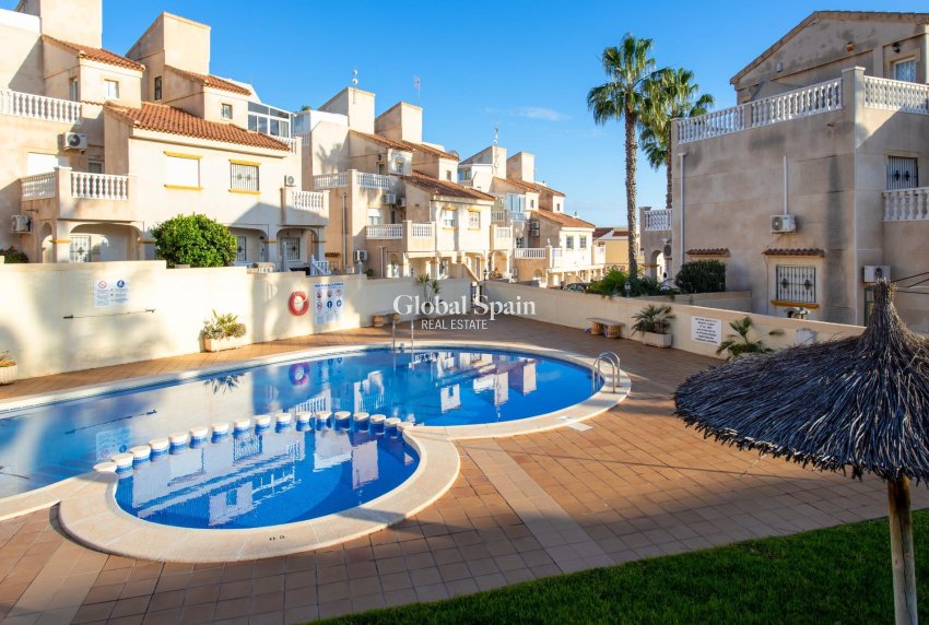 Wiederverkauf - HAUS -
ORIHUELA COSTA - Las Filipinas