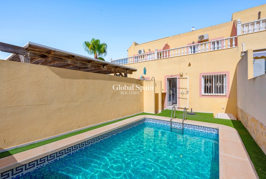 Wiederverkauf - HAUS -
ORIHUELA COSTA - Las Filipinas